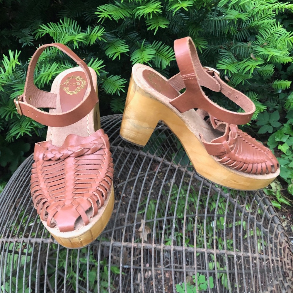 NWOT Ecote clog sandals from Urban Outfitters